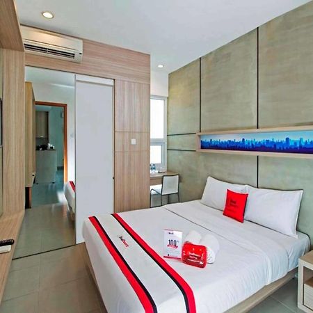 Reddoorz Plus @ Setiabudi Eight Giacarta Esterno foto