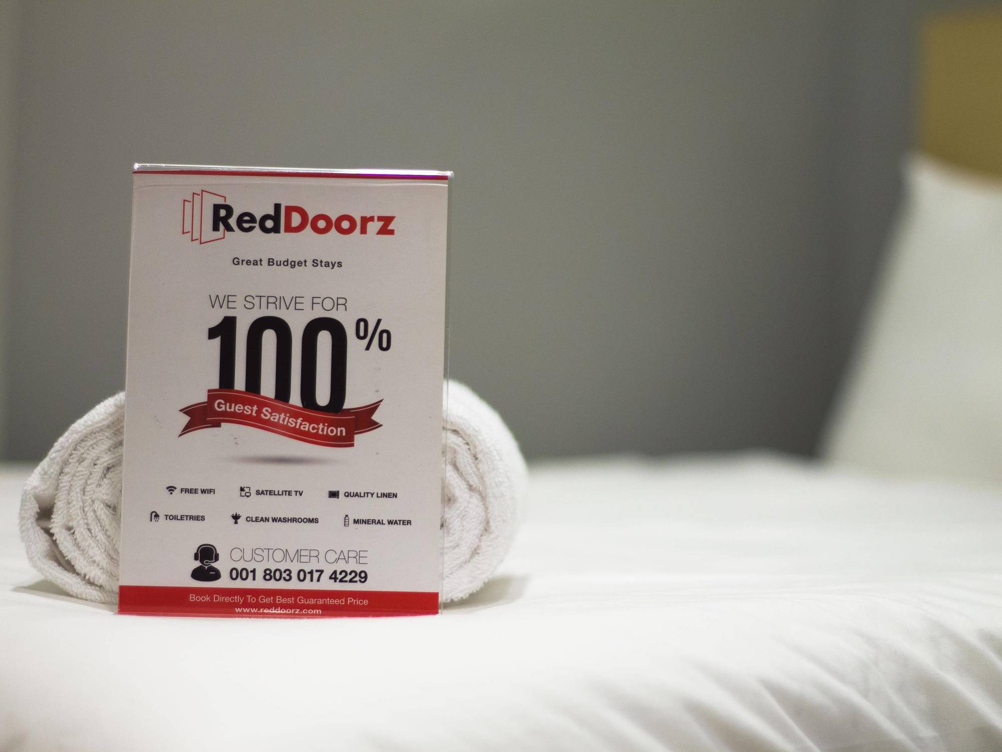Reddoorz Plus @ Setiabudi Eight Giacarta Esterno foto